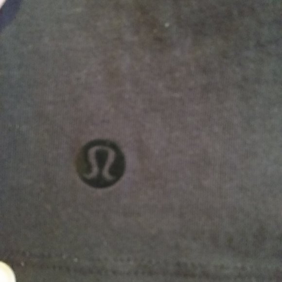 Lululemon Black Long Sleeve V-Neck T-Shirt - Picture 3 of 5